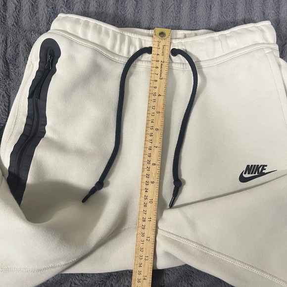 Nike Sportswear Tech Fleece Joggers Light Orewood Brown Mens Small FB8002-020 - Picture 7 of 10